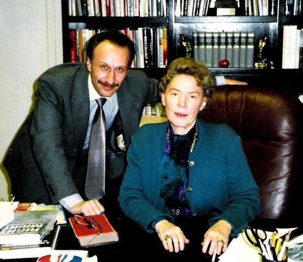 Александр Сиротин и Джин Киркпатрик в её вашингтонском офисе 