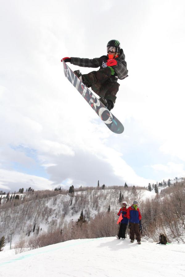 Олимпийкий чемпион Сочи, американский сноубордист Сейдж Коценбург во время тренировки. Photo: Sarah Brunson/U.S. Snowboarding