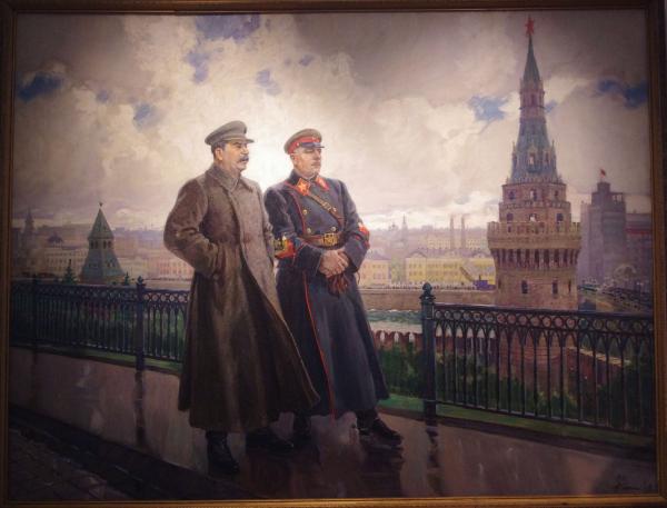 Сталин и Ворошилов в Кремле.
