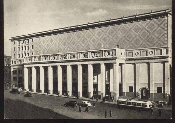Здание театра Мейерхольда, ныне зал им. Чайковского