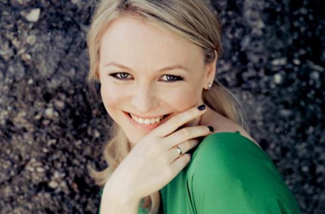 Юлия Новикова.jpg