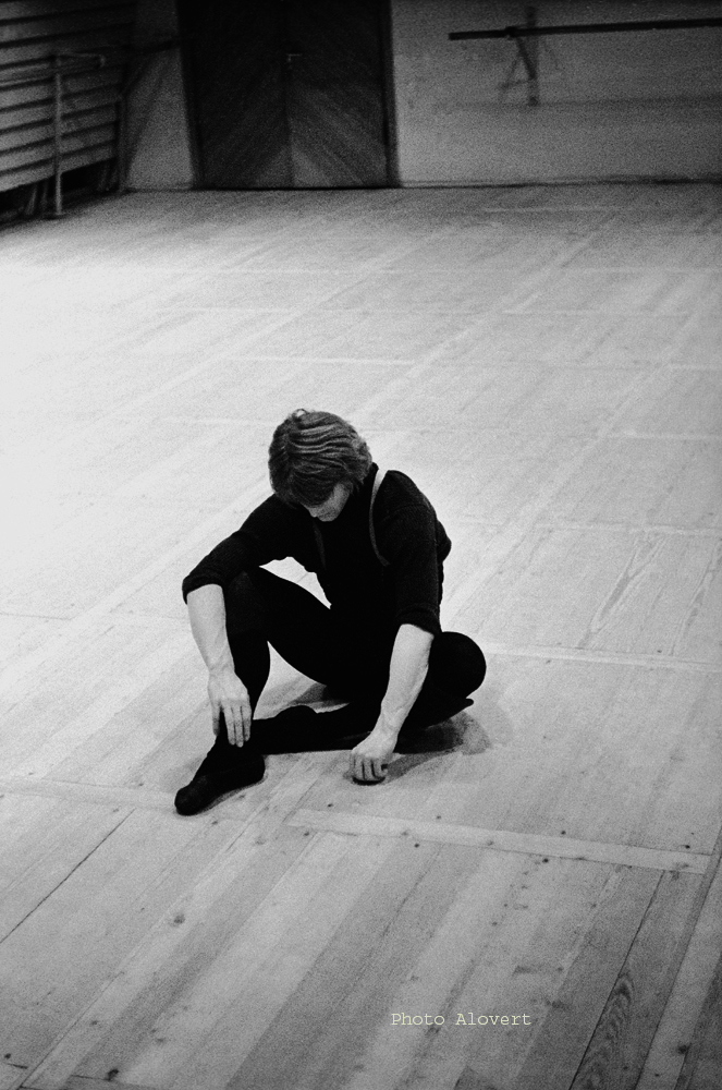 15_Rehearsal_Baryshnikov_1973_Photo_Alovert_07-9barish_copy.jpg