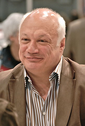 326px-Eric-Emmanuel_Schmitt_2011-04-13.jpg