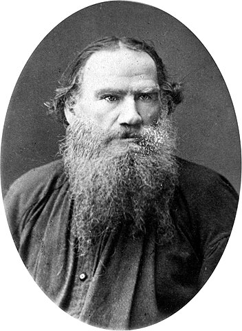 352px-Leo_Tolstoy_portrait.jpg