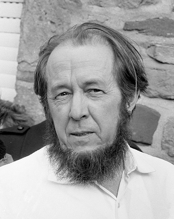 О нравственном выборе в романе Александра Солженицына “В круге первом”