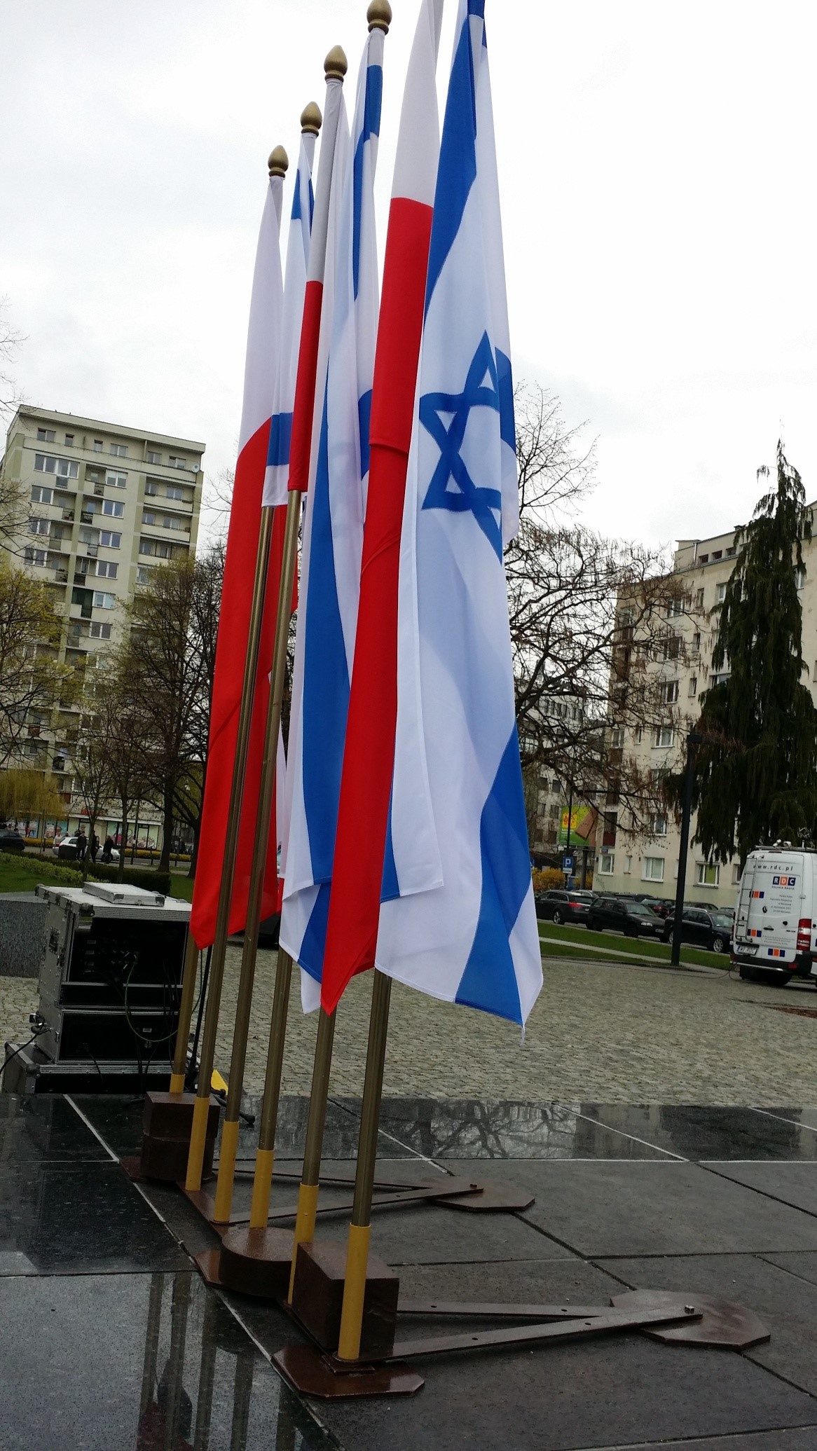 Израильские флаги рядом с польскими