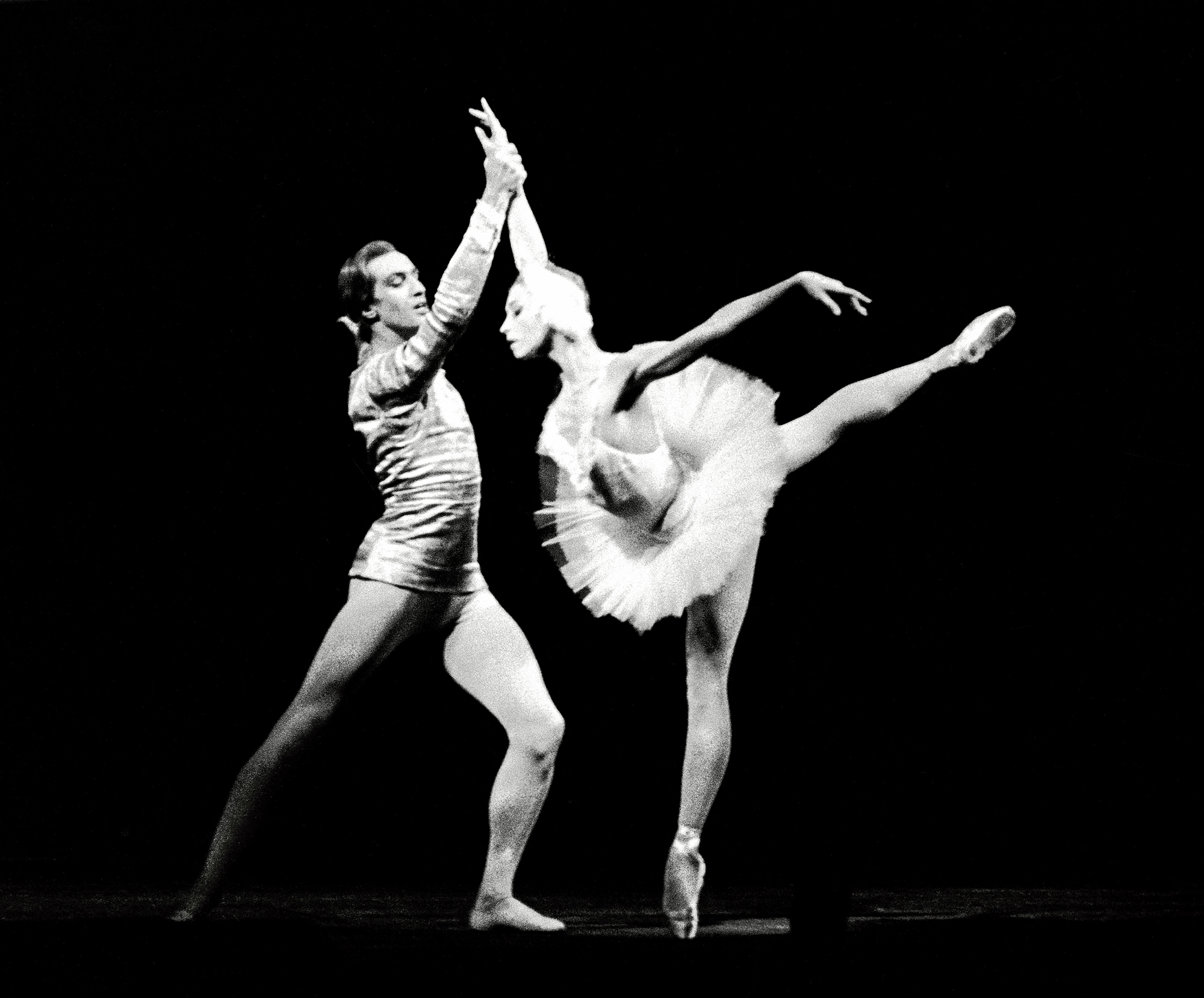 7_Dolgushin_Makarova_Swan_1968_Photo_Alove.jpg