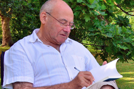Author_Eugene_Dubnov_1949-2019_in_Regents_Park_15th_August_of_2015.jpg