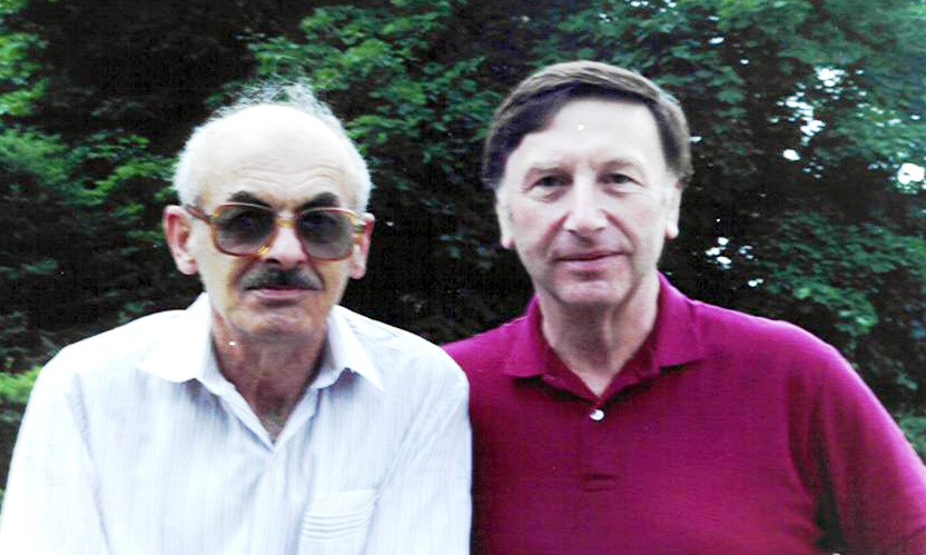 B._Okudzhava_i_V._Frumkin_1990.jpg