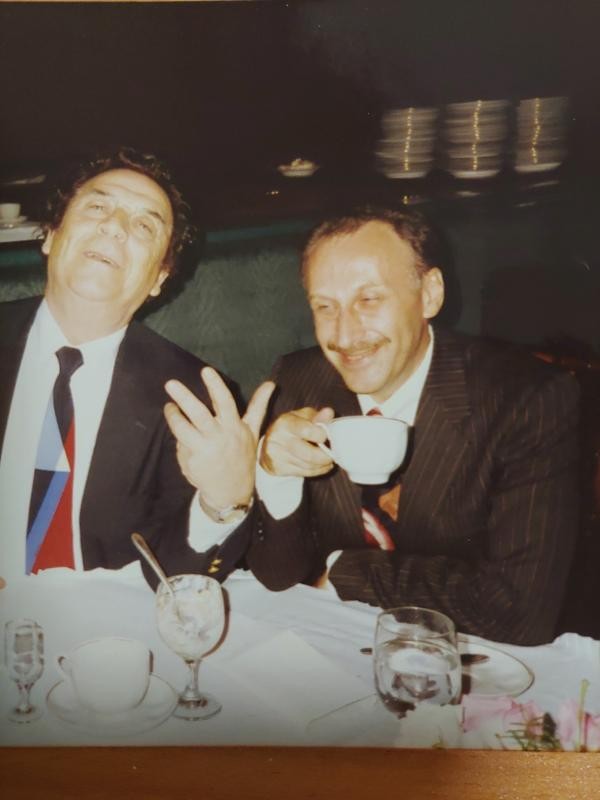 Перечитывая письма из ниоткуда в никуда. Друзья из прошлого. Часть 1