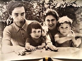 Efrem_i_Tatyana_Yankelevichi_s_detmi.jpg