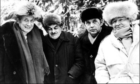 Evgeniy_Evtushenko_Bulat_Okudzhava_Robert_Rozhdestvenskiy_i_Andrey_Voznesenskiy.jpg
