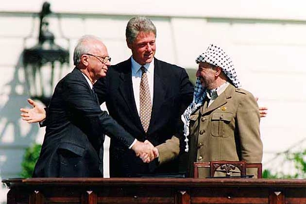 Ichak_Rabin_Bill_Klinton_i_Yasir_Arafat_regnum.ru_.jpg