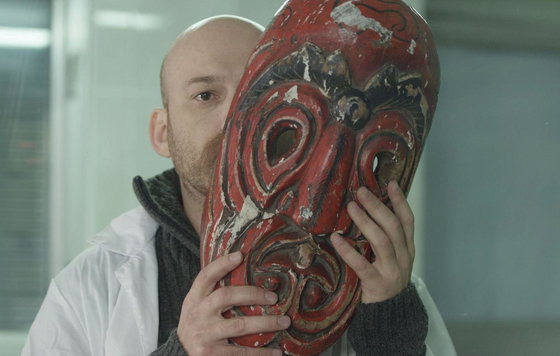 Kolya_s_yazycheskoy_maskoy.jpg