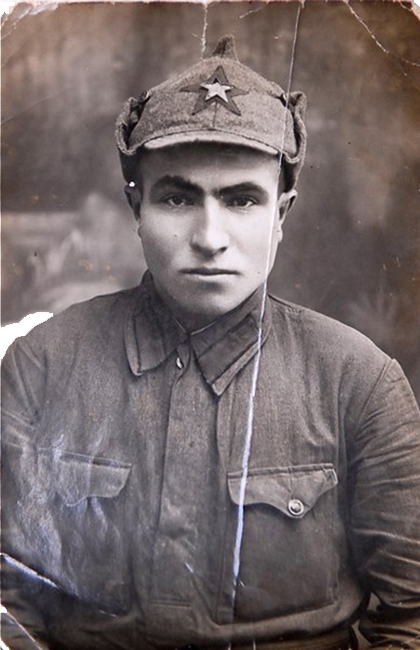 Krasnoarmeec_Semyon_Gitler.jpg