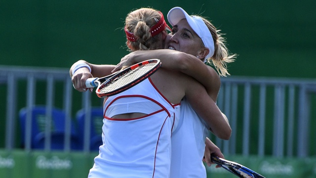 Makarova_i_Vesnina.jpg