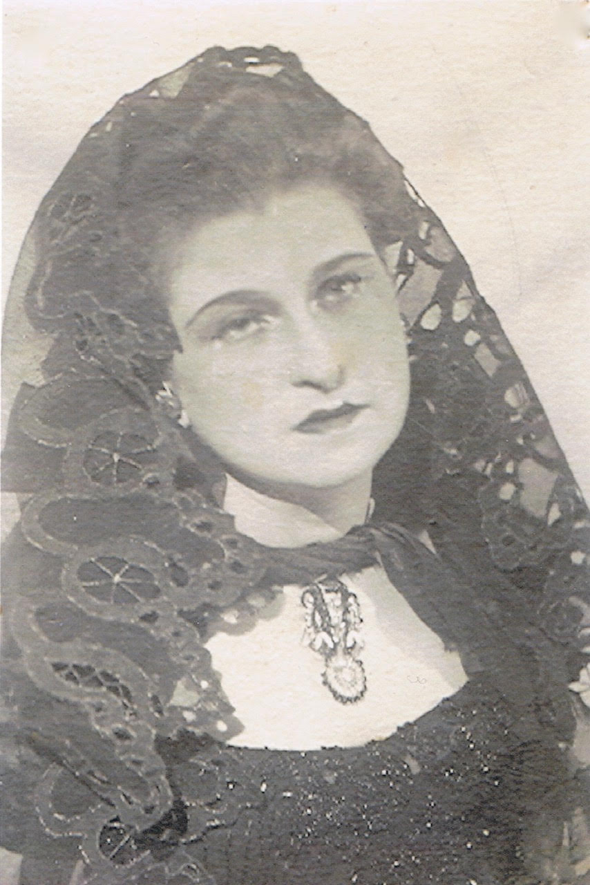Mama_Dusya_Ida_v_roli_Violetty_v_opere_Traviata.jpg
