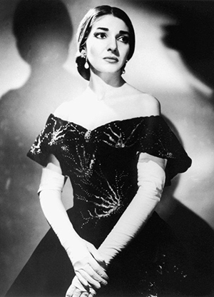 Mariya_Kallas_v_opere_Dzhuzeppe_Verdi_Traviata_partiya_Violetty._Foto_Maria_Callas_La_Traviata_photo.jpg