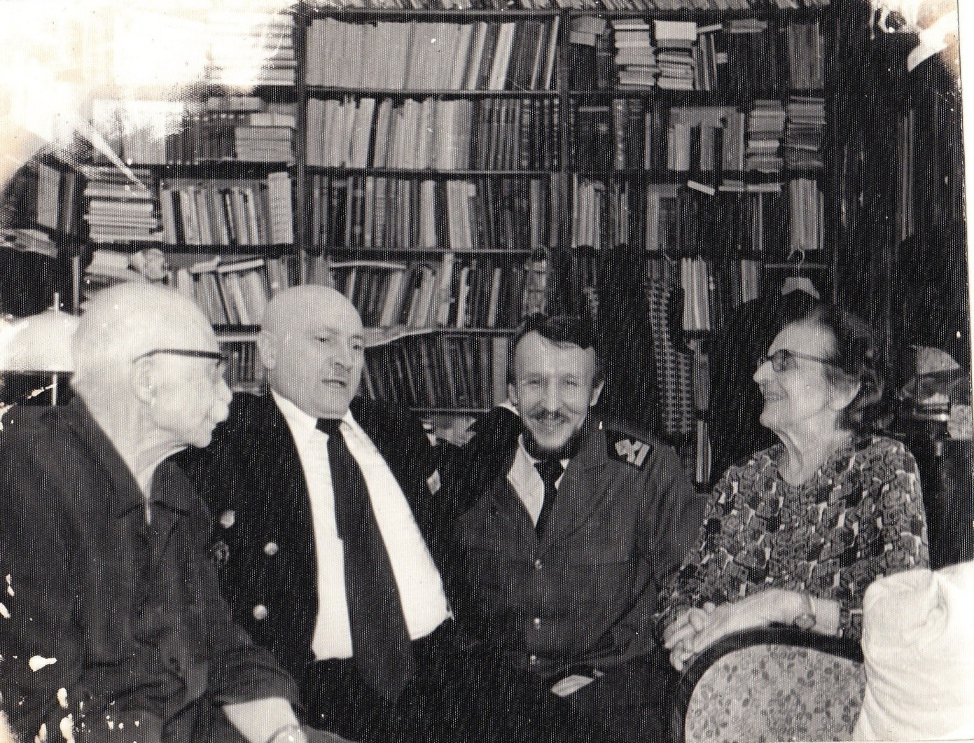 Nikolay_Nikolaevich_Urvancev_Yuriy_Sergeevich_Kuchiev_avtor_Elizaveta_Ivanovna_Urvanceva.jpg