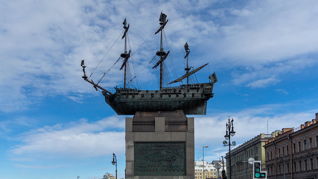 Pamyatnik_korablyu.jpg