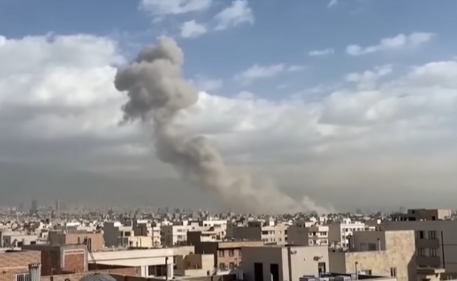 Иран. Операция "Рык Льва". Первый прямой удар США и Израиля по центру власти Ирана