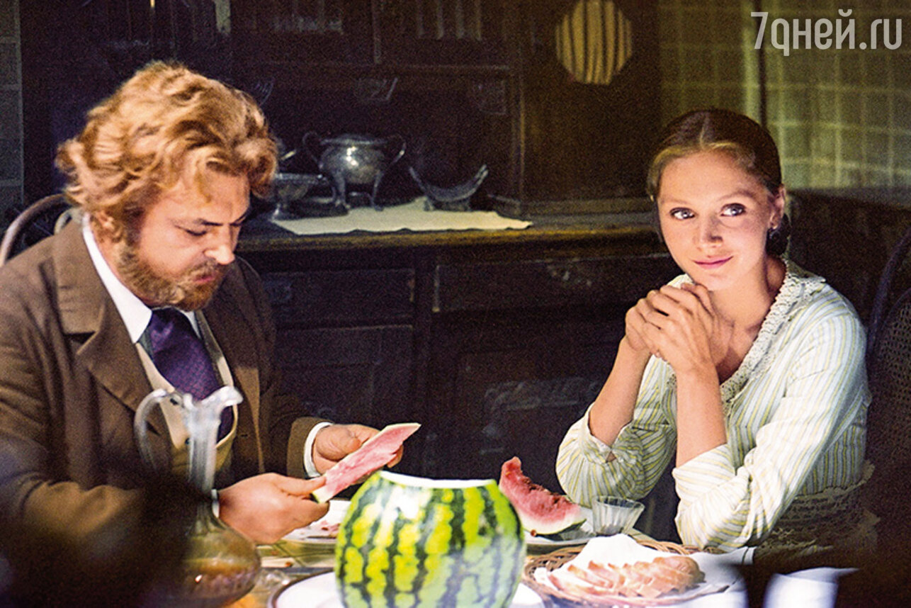 Sergey_Bondarchuk_i_Irina_Kupchenko_v_filme_Dyadya_Vanya_1970.jpg