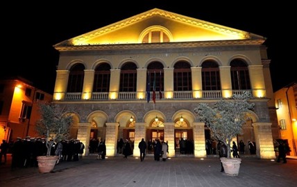 Teatr_Goldoni_Livorno.jpg