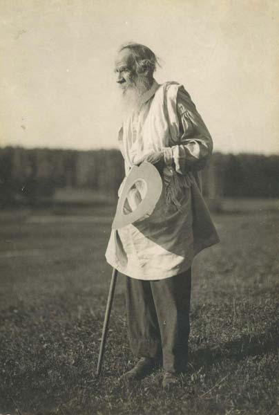 Tolstoy_uhod.jpg