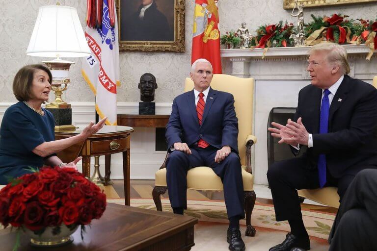 Tramp_i_Nensi_Pelosi.jpg