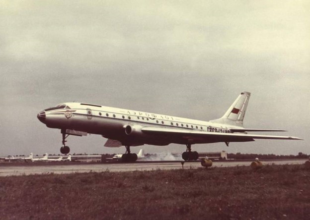Tu-104.jpg