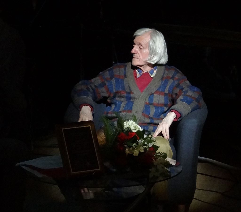 V._A._Sosnora_na_torzhestvennoy_ceremonii_vrucheniya_rossiyskoy_nacionalnoy_premii_Poet._Moskva_2011_god.jpg
