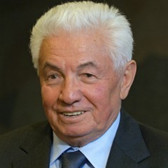 Vladimir_Voynovich.jpg