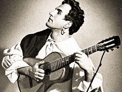 Vladimir_Zeldin_v_roli_Aldemaro_-_spektakl_Uchitel_tancev.jpg