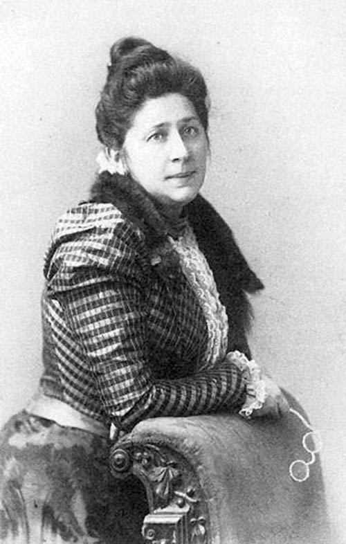 Xin-Goldovskaya w.jpg