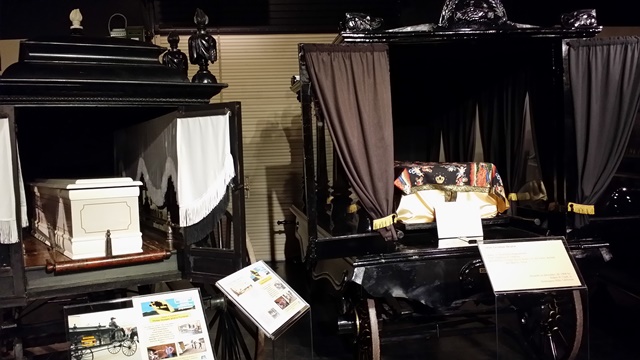 funeral_museum_1.jpg