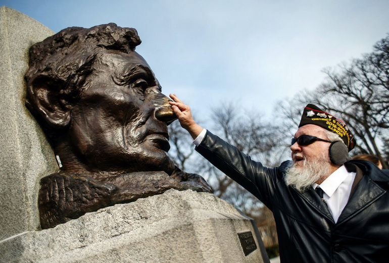lincoln_nose.jpg