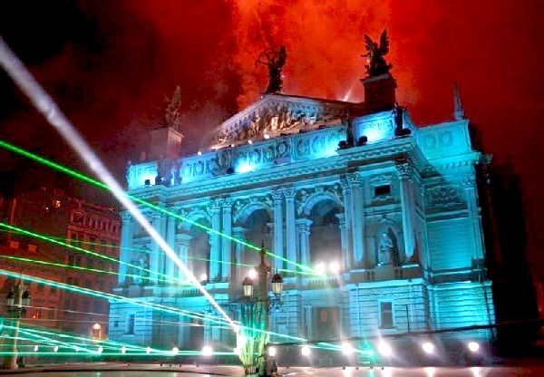 opera-aser-show4.jpg