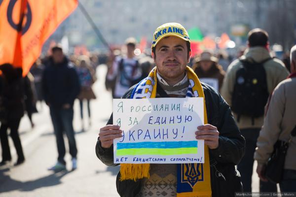 13 апреля в Москве на проспекте Сахарова прошел митинг в защиту свободы прессы. В «Марше правды» приняли участие писатели Дмитрий Быков и Людмила Улицкая, актеры Лия Ахеджакова и Александр Филиппенко, музыкант Алексей Кортнев и многие другие. Лозунги митинга: за честные и независимые СМИ, за открытое и свободное общество, за право на объективную информацию, против вранья на телеэкранах, против ксенофобской и человеконенавистнической пропаганды. В митинге приняло участие до 20 тысяч человек.