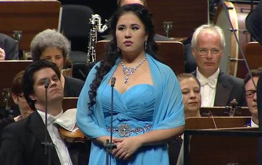 Салтанат Ахметова, победительница конкурса "Большая Опера"
