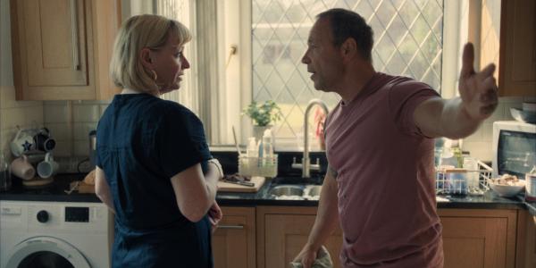 Кадр из сериала "Переходный возраст"