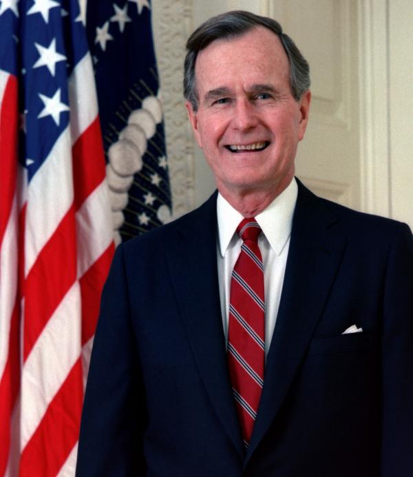 Джорж Буш Старший //wikipedia