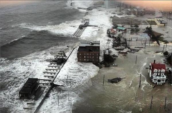 Ураган «Сэнди» обрушивается на Атлантик-Сити (Нью-Джерси). Photo courtesy Creative Commons/mike609