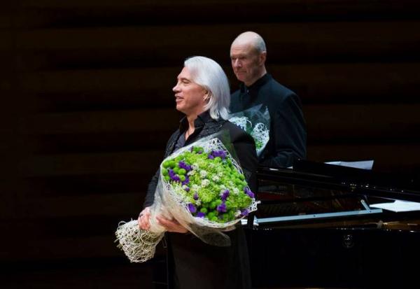 Дмитрий Хворостовский и Илья Ивари.  Photo: Vladimir Kevorkov