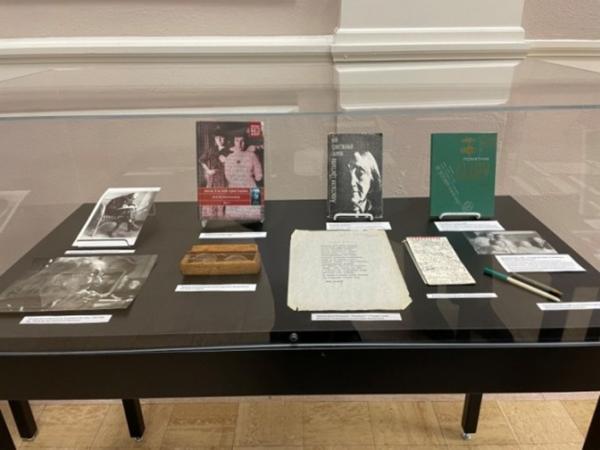 Столик для архива Анастасии Цветаевой