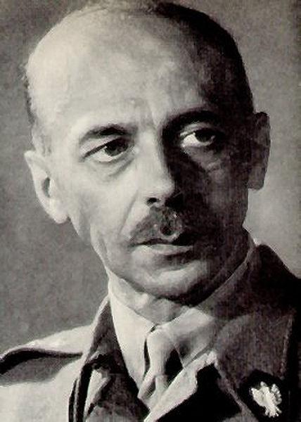 Генерал Тадеуш Бур-Комаровский