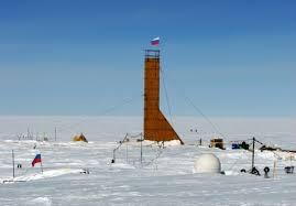 Российская буровая вышка скважины на станции Восток (над озером Восток) в Антарктиде.