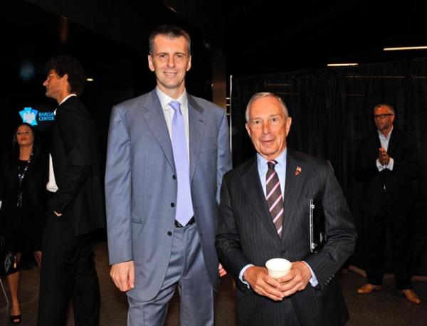 Михаил Прохоров и мэр Блумберг после церемонии открытия спортивного центра «Барклайс»