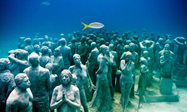 Подводный музей в Канкуне,  Композиця "Безмолвная эволюция"