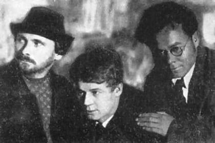 Николай Клюев (слева), Сергей Есенин и Всеволод Иванов