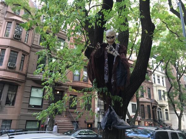 Хэллоуин на улице Нью-Йорка. Фото: Алекс Марин